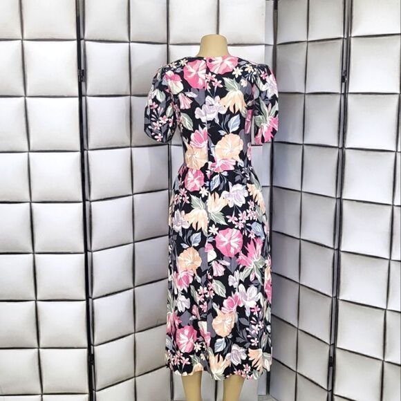 Vintage floral dress   - Picture 7 of 8